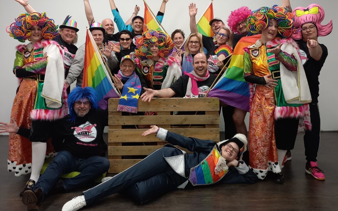 Buntes Wimmelbild – Wo versteckt sich die Palette?